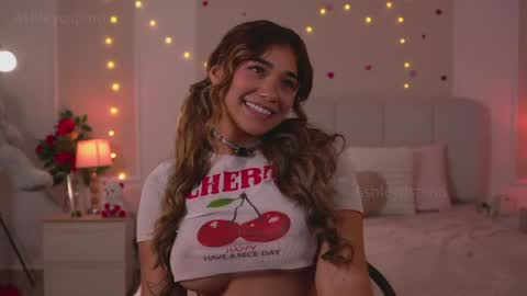 Snapshot of ashley_ospino chatting on May 2026 11:32:01 PM Ashley online show from May 2026 11:32:01 PM