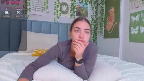 Snapshot of ashley_tempt chatting on November 2025 04:35:01 AM Ashle online show from November 2025 04:35:01 AM