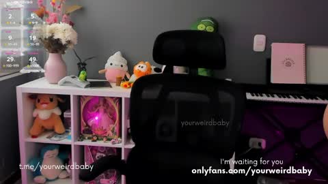Ashlee Boox   online show from May 2026 04:00:01 PM
