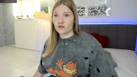 AshleyJonse online show from September 2025 04:58:01 AM