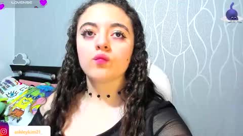 .. Ashley .. online show from January 2026 12:14:02 AM