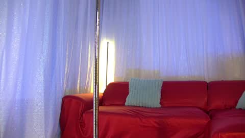 Ashley online show from February 2025 09:40:01 PM