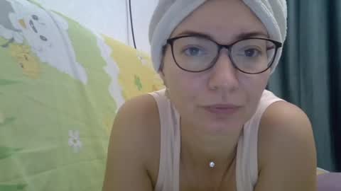 Ashley online show from October 2025 05:50:02 AM