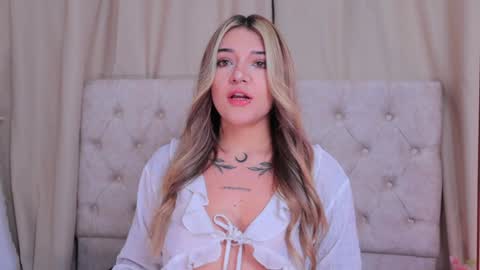 Ashley Lauren online show from December 2024 03:50:02 AM