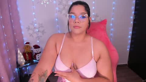Ashleyy18   online show from December 2024 11:36:01 PM