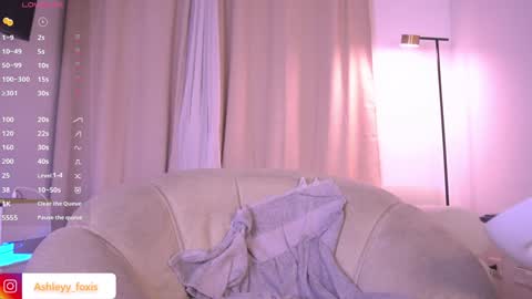 Ashley Fox online show from February 2025 04:35:02 AM