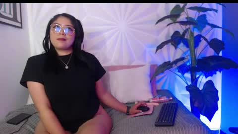 Ashly online show from September 2025 04:23:01 AM