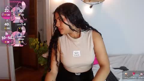 Snapshot of ashly_collin9 chatting on February 2025 08:25:01 PM ashly online show from February 2025 08:25:01 PM