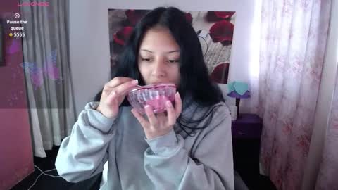 Ashly online show from September 2025 11:21:01 AM