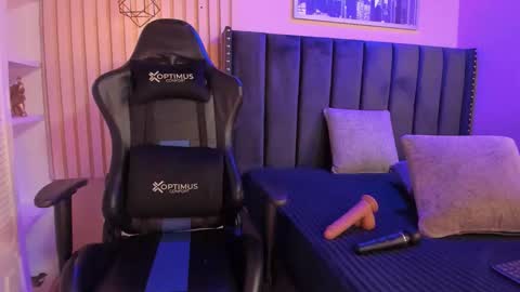 ashlye_miller_ online show from October 2025 04:12:01 AM