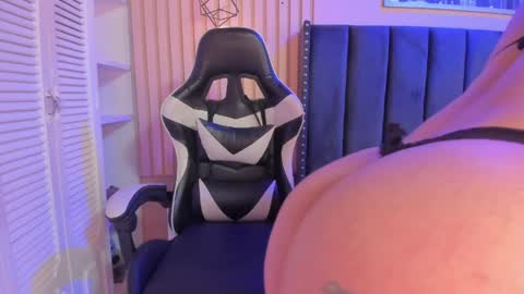 ashlye_miller_ online show from April 2026 04:45:01 AM