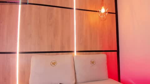 Snapshot of ashlyn_parker chatting on October 2025 07:14:01 PM ashlyn online show from October 2025 07:14:01 PM