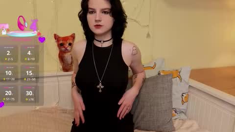 Kristine online show from November 2025 07:22:01 AM