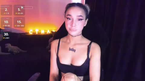 Snapshot of ashmila chatting on April 2026 08:17:01 AM Mila online show from April 2026 08:17:01 AM