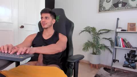 my name real is camilo online show from November 2025 02:39:02 PM