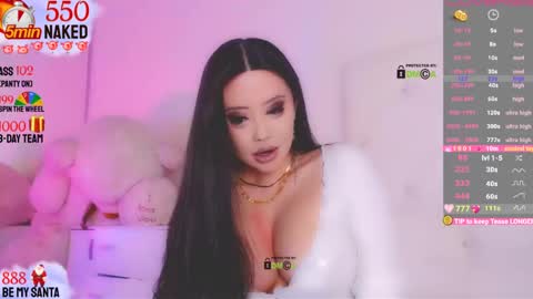  usually start stream about 10 pm PST 1 am EST  online show from December 2024 08:00:01 AM