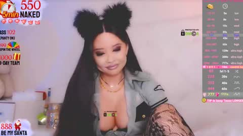  usually start stream about 10 pm PST 1 am EST  online show from December 2024 10:52:01 AM