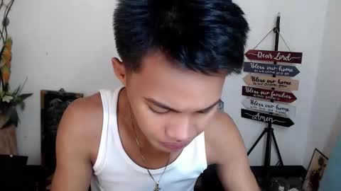 Snapshot of asian_lover05 chatting on October 2025 05:44:02 PM asian_lover05 online show from October 2025 05:44:02 PM