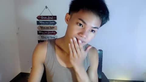 Snapshot of asian_lover05 chatting on March 2026 01:44:02 PM asian_lover05 online show from March 2026 01:44:02 PM