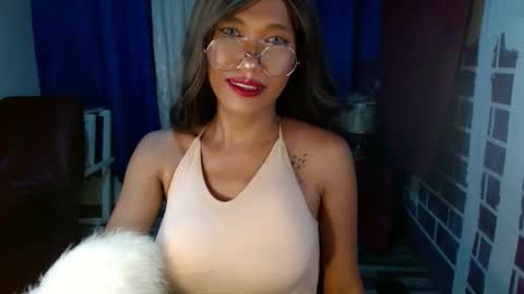 Lovely online show from January 2025 07:04:01 AM