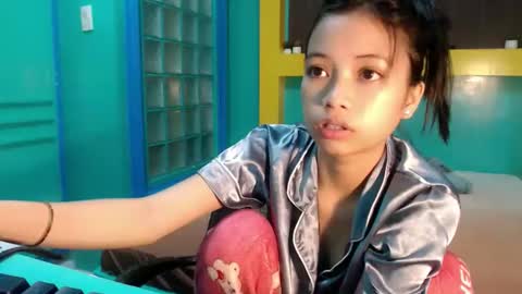 Snapshot of asian_slade chatting on May 2026 01:05:01 PM asian_slade online show from May 2026 01:05:01 PM