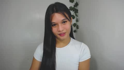 Yan online show from November 2025 07:24:01 PM