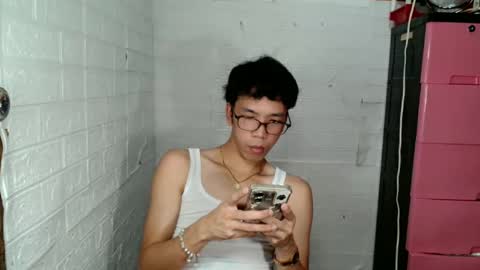 Snapshot of asianbaexx chatting on March 2026 05:44:01 AM EIZE online show from March 2026 05:44:01 AM
