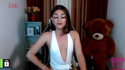 Michelle  Dont forget to follow me online show from March 2025 01:28:01 PM
