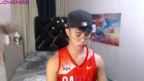 asiancum_peter online show from September 2025 10:04:02 AM