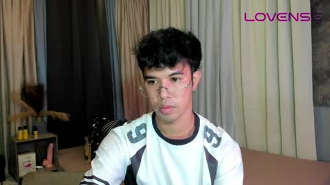 Snapshot of asiancum_peter chatting on June 2026 02:49:02 AM asiancum_peter online show from June 2026 02:49:02 AM