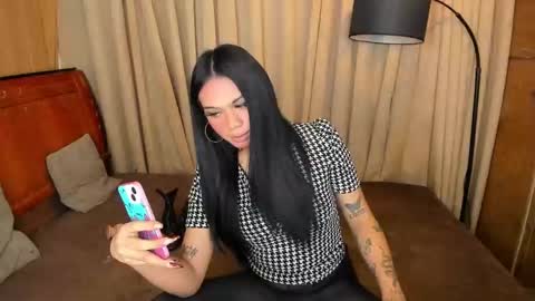 Snapshot of asianhugecockjulia1 chatting on February 2025 10:04:02 PM JULIA online show from February 2025 10:04:02 PM