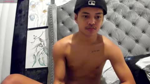 VICTORIA SCOTT online show from November 2025 12:30:01 PM