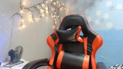 AMARA online show from November 2025 01:17:02 PM