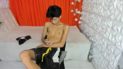 Snapshot of asiankingfucker chatting on April 2026 02:33:01 PM asiankingfucker online show from April 2026 02:33:01 PM