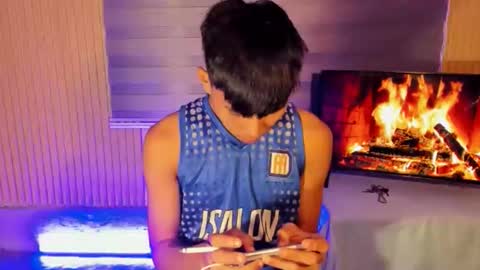 mark online show from December 2025 08:38:01 PM