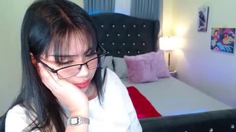 Snapshot of asias_hotkiara chatting on January 2025 12:55:01 PM KIARA online show from January 2025 12:55:01 PM