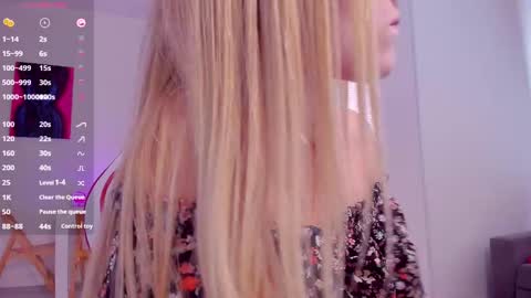 Caroline online show from March 2025 11:48:01 AM