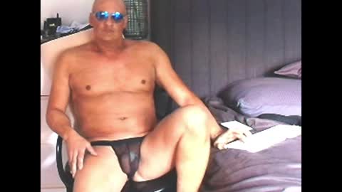 askil8802 online show from April 2026 07:09:02 AM