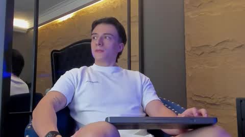 Aslan  online show from April 2026 03:40:02 AM