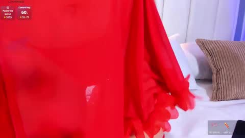 A S L Y   S A N D E R online show from November 2025 05:17:02 AM