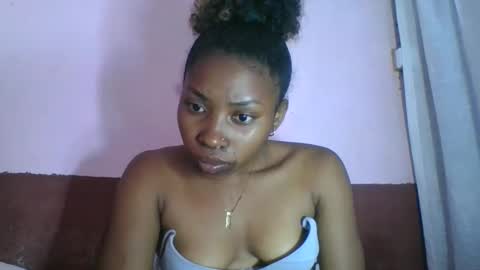 asmiraa online show from November 2025 03:47:01 PM