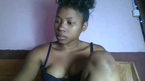 asmiraa online show from April 2026 03:28:02 PM