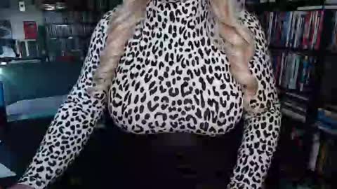 Aspen Vale online show from September 2025 08:57:02 PM