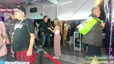 Snapshot of aspenwild chatting on February 2025 01:45:01 AM Aspen Wild online show from February 2025 01:45:01 AM