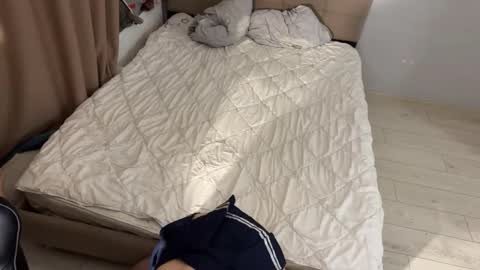 Cassie online show from December 2025 04:24:01 PM