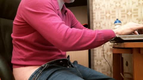 asterion51 online show from November 2025 06:52:01 PM