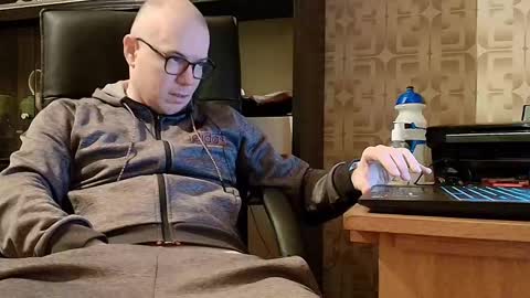 asterion51 online show from January 2026 05:38:01 PM