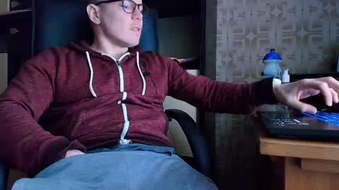 asterion51 online show from February 2026 04:14:02 PM