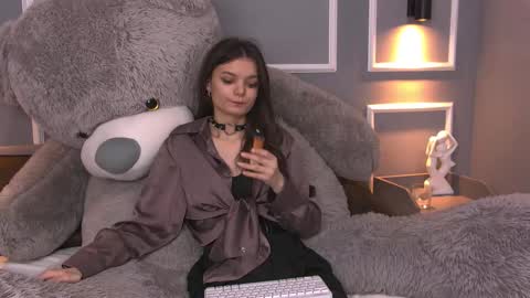 Aster Quinn online show from March 2025 09:48:02 PM