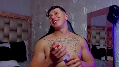 Snapshot of astonhills chatting on January 2025 12:38:01 AM astonhills online show from January 2025 12:38:01 AM